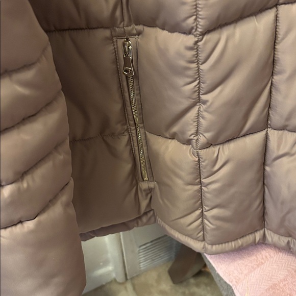 Calvin Klein Very Warm Coat - Picture 5 of 7